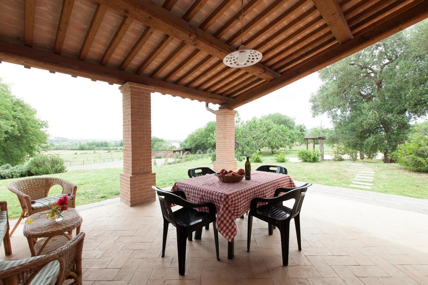 Agriturismo Bio Podere Doganelle Giuncarico Exterior foto