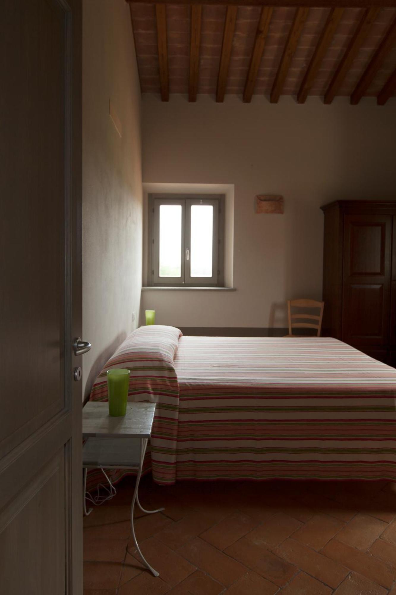 Agriturismo Bio Podere Doganelle Giuncarico Exterior foto